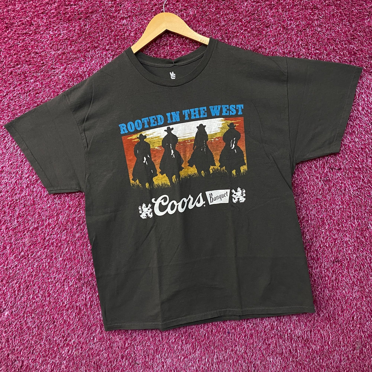 Coors Banquet Rooted in the West Vintage Style Tee XL