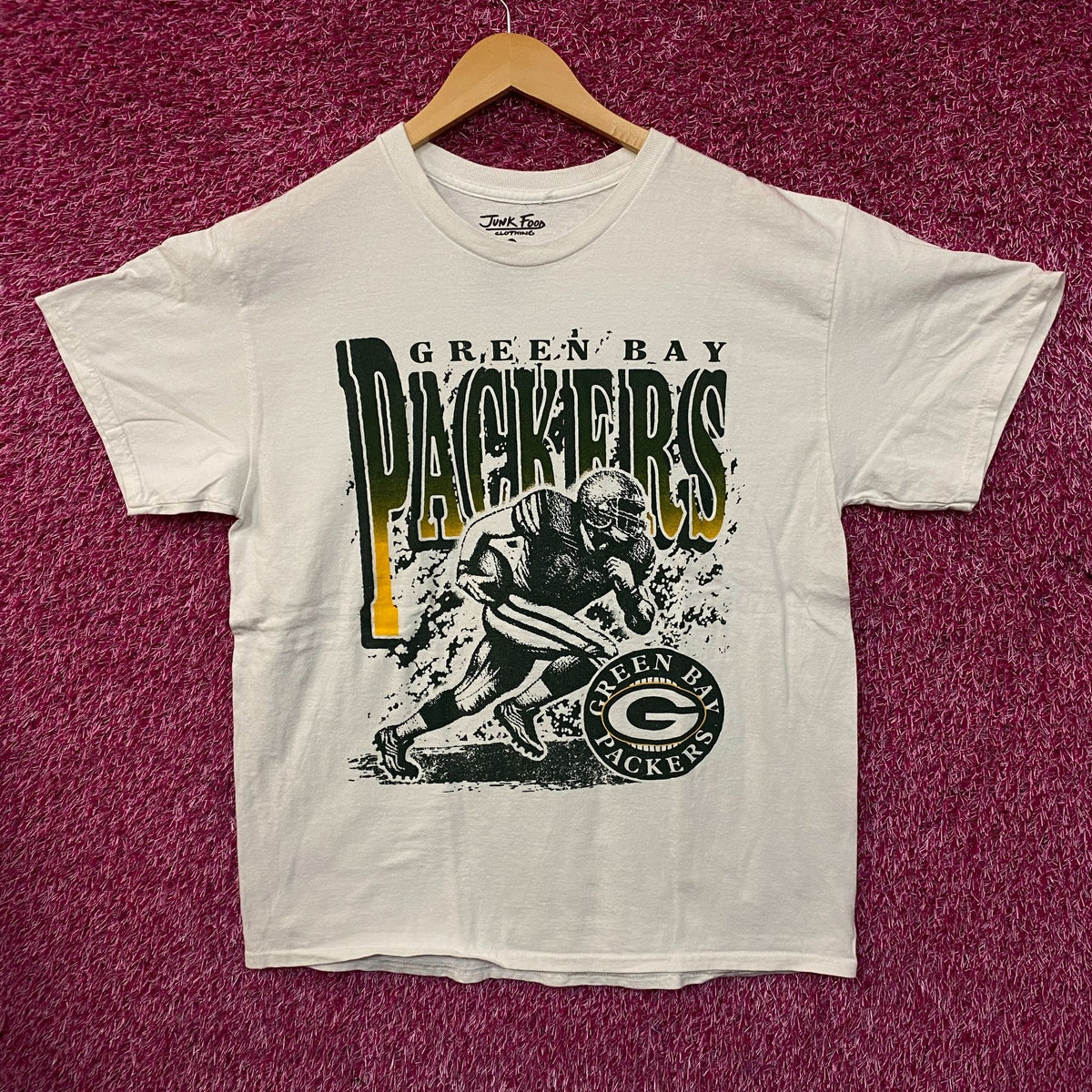Junk Food Clothing NFL Green Bay Packers Rushing Flea Market T-Shirt Medium