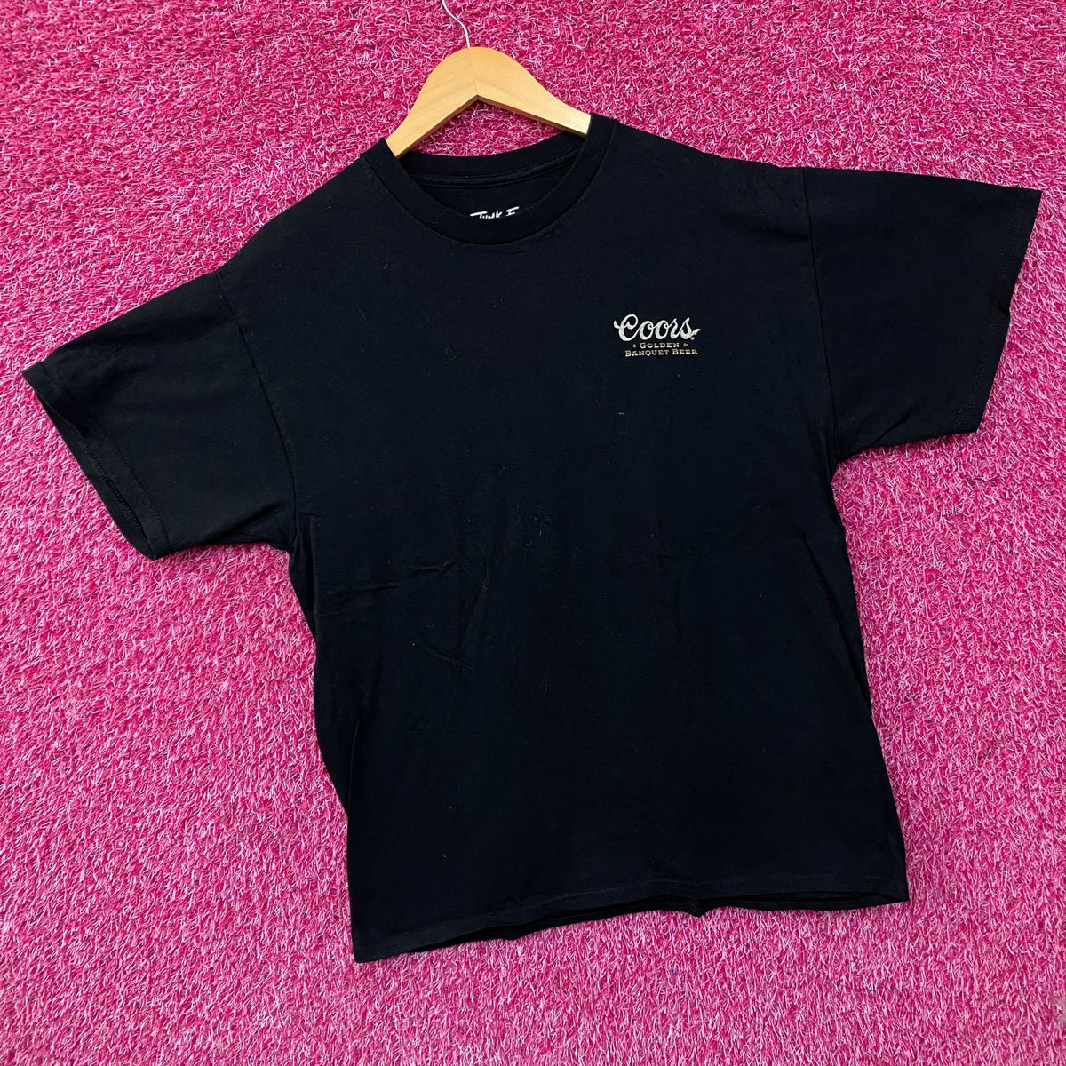 Junk Food Coors Golden Banquet Graphic T-Shirt Large