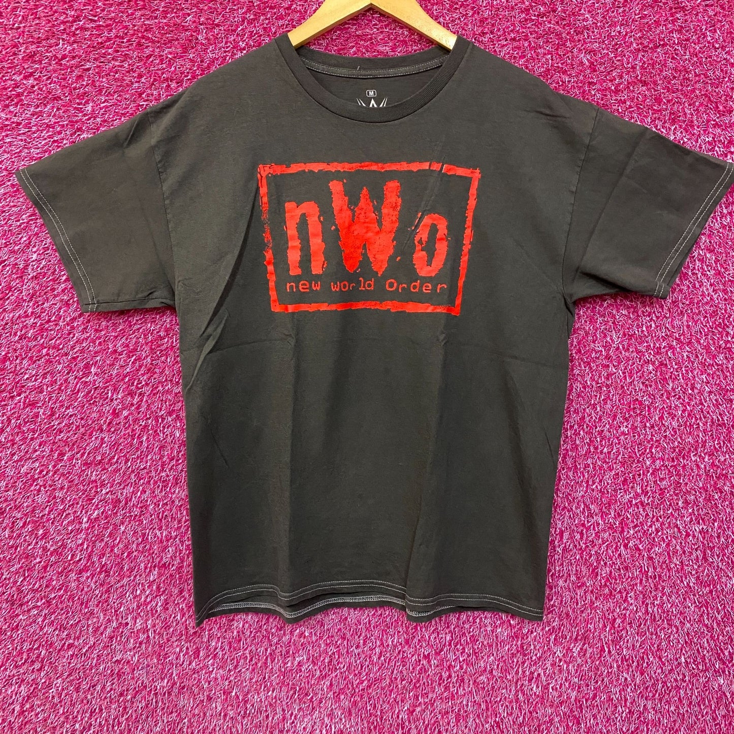 WWE New World Order NWO T-Shirt Medium.