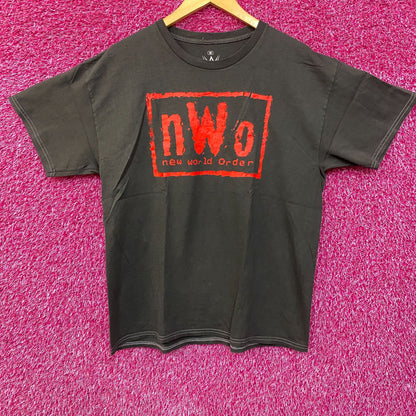 WWE New World Order NWO T-Shirt Medium.