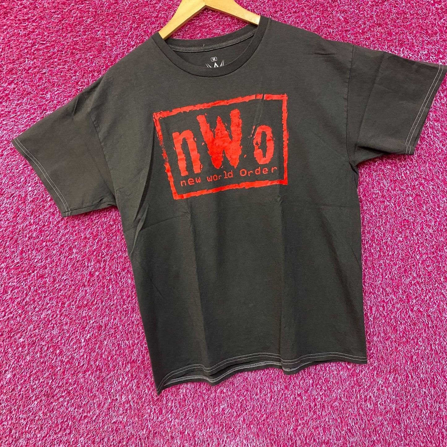 WWE New World Order NWO T-Shirt Medium.