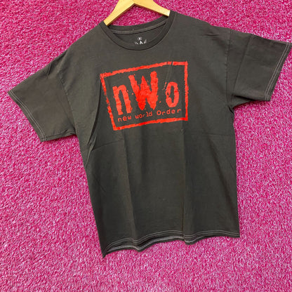 WWE New World Order NWO T-Shirt Medium.