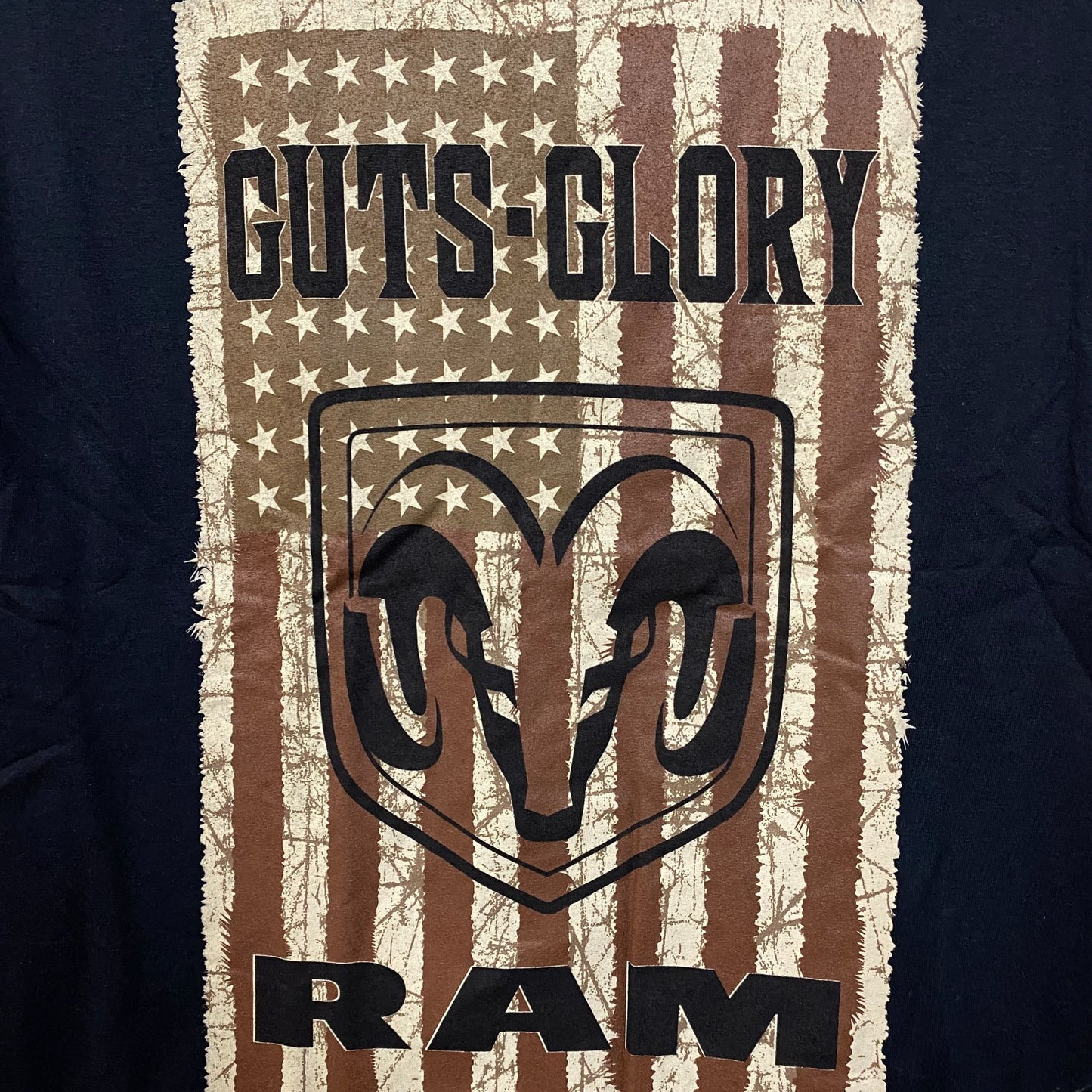 Dodge Rams Guts n Glory Classic Car Tshirt Size Small