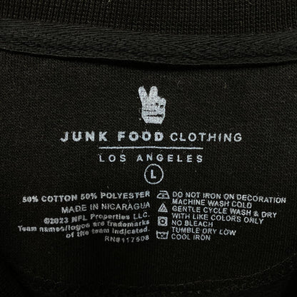 Junk Food Clothing NFL Kansas City Chiefs Helmet Crewneck Sweatshirt Large