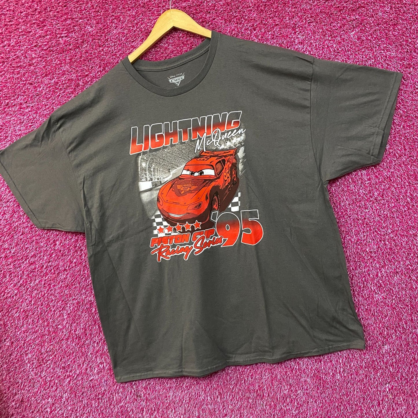 Disney Pixar Cars Lightning McQueen Piston Cup 95 T-Shirt 3XL