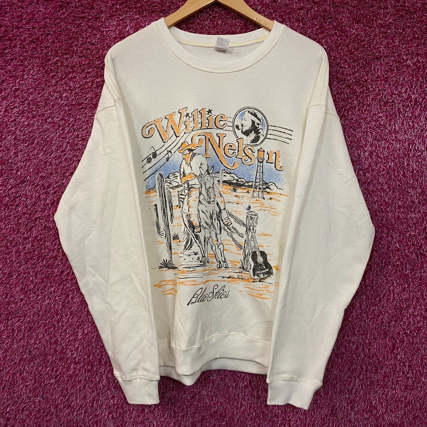 Willie Nelson Blue Skies Graphic Sweatshirt Large
