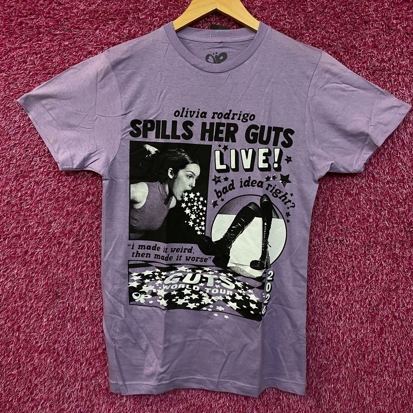 Olivia Rodrigo "Spills Her Guts LIVE!" Graphic T-shirt Medium