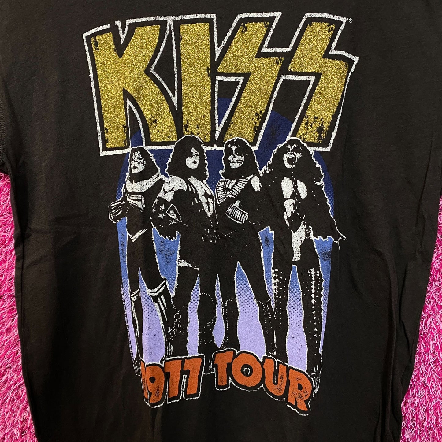 Kiss Pit Tour Rock Women's Tshirt size small