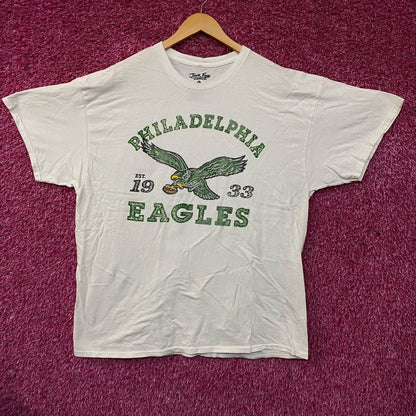 Junk Food Philadelphia Eagles Vintage Style Graphic T-Shirt Medium