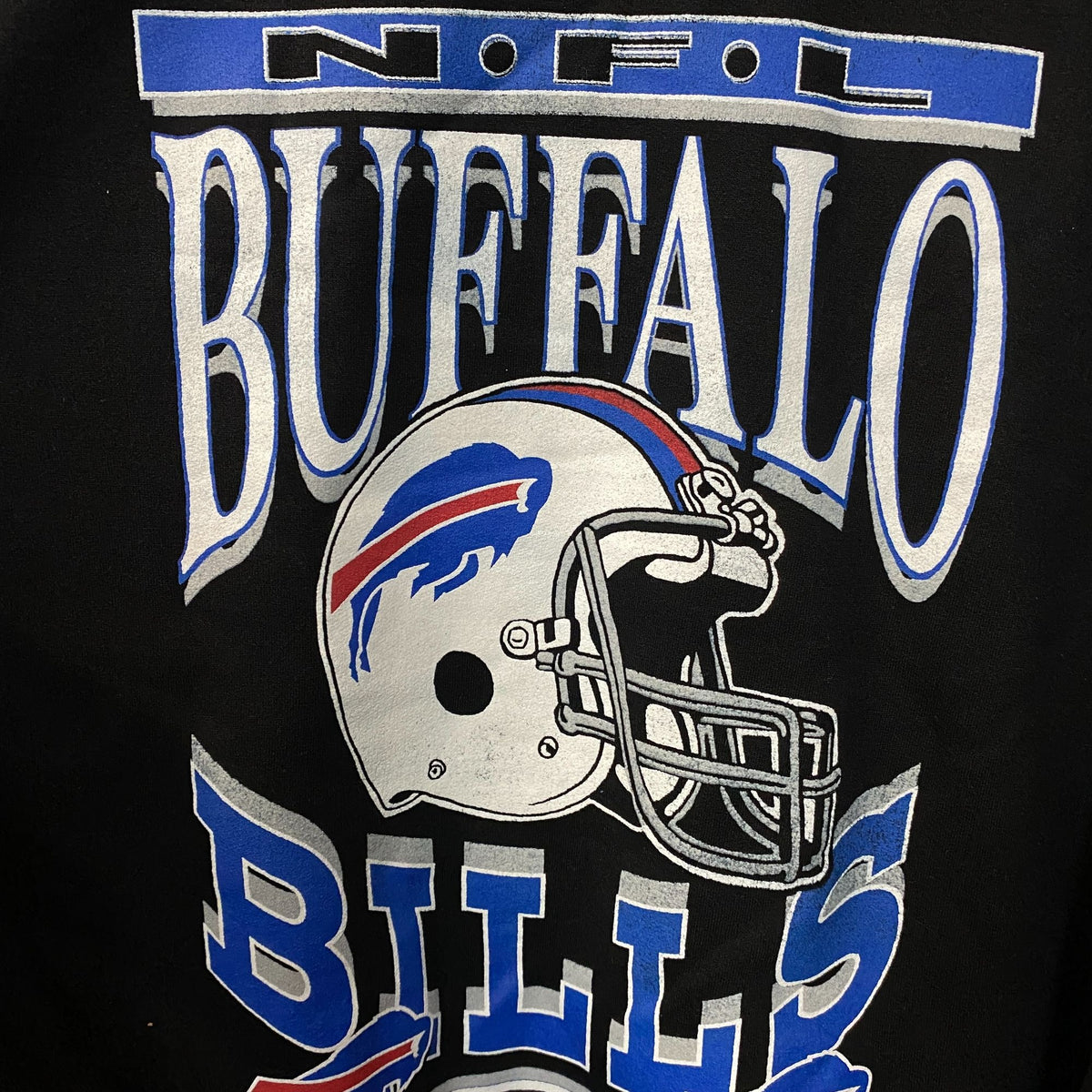 Junk Food Clothing Buffalo Bills NFL Helmet Flea Market Crew Sweatshirt Small