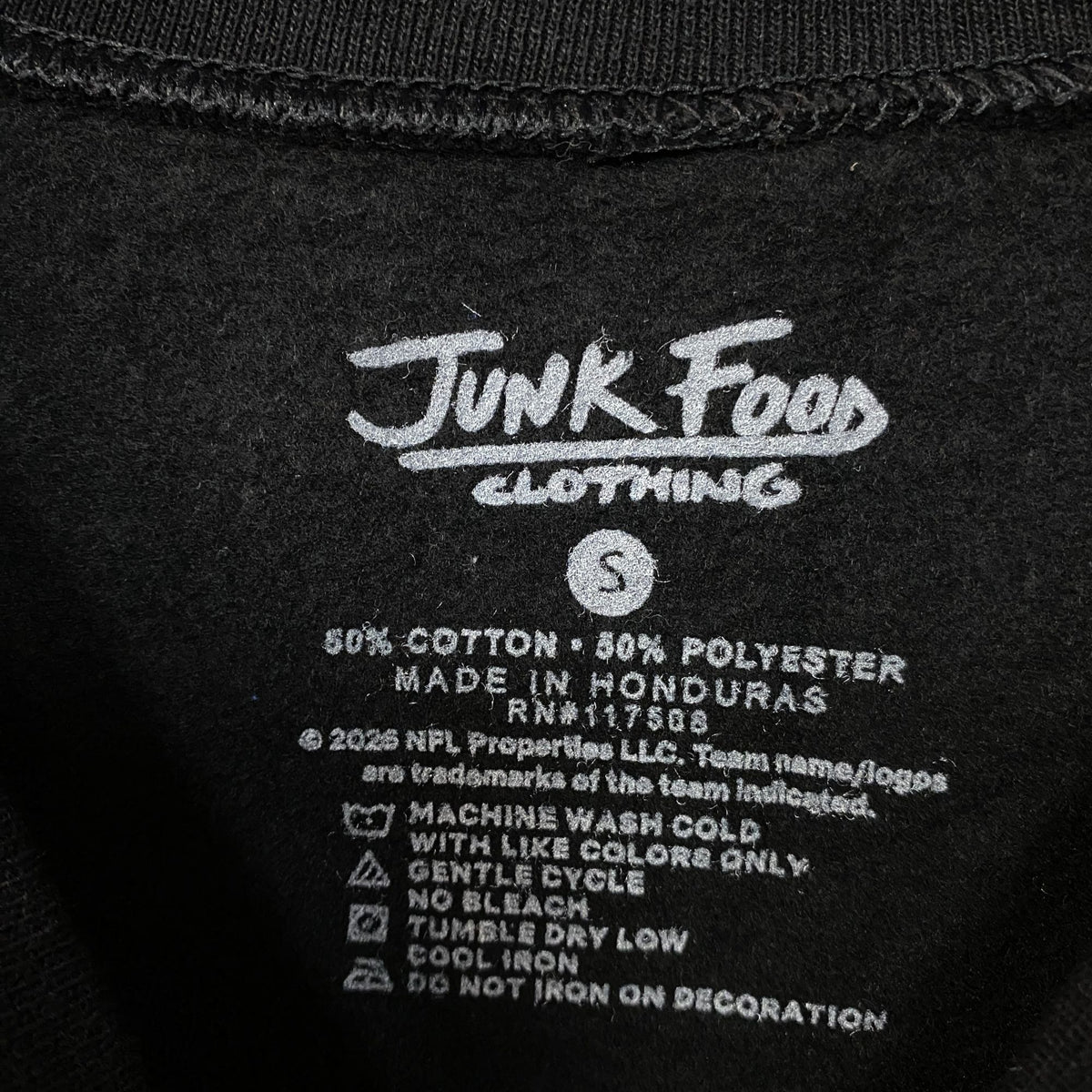 Junk Food Clothing Buffalo Bills NFL Helmet Flea Market Crew Sweatshirt Small