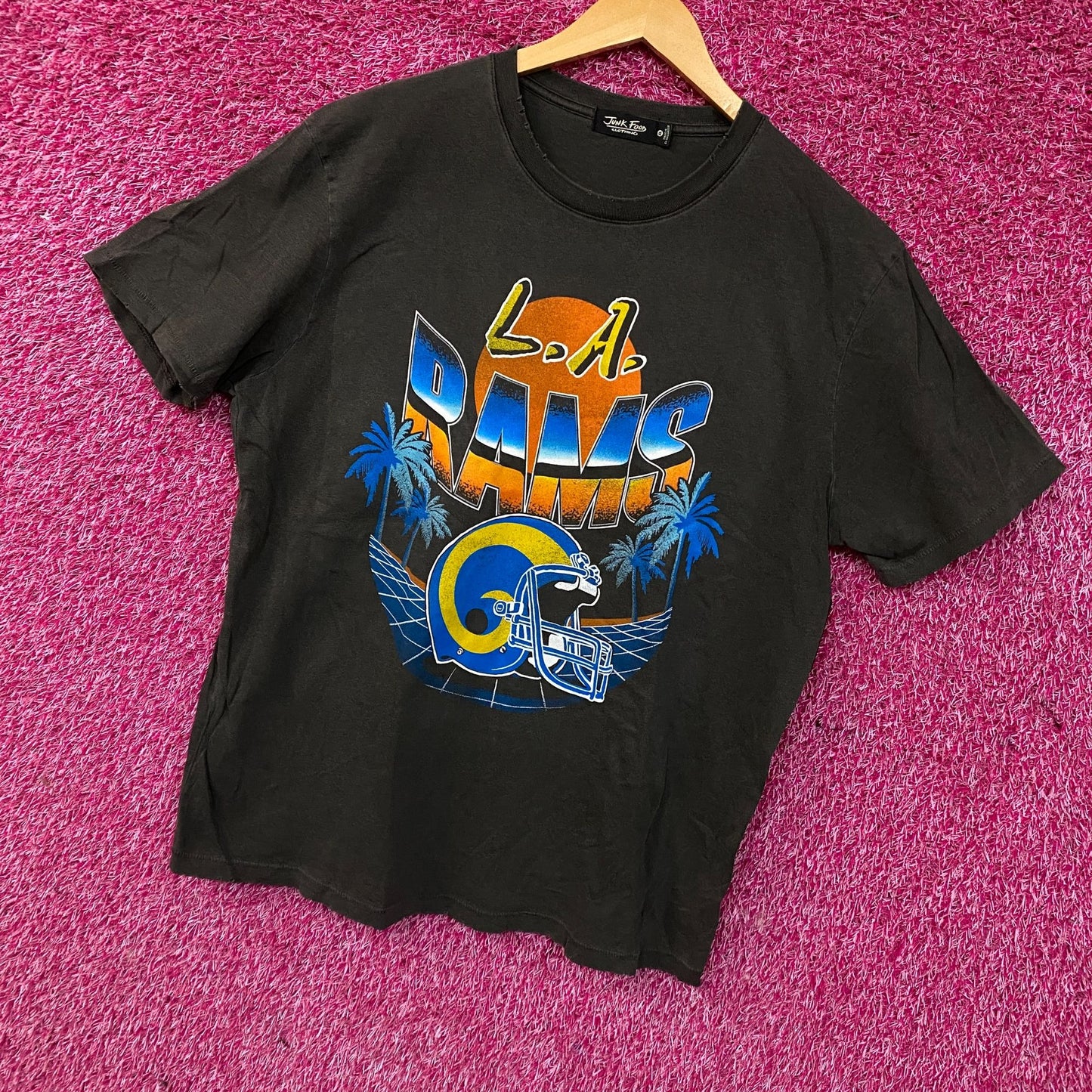 Junk Food Los Angeles Rams Sunset Vintage Style Women's T-Shirt XL