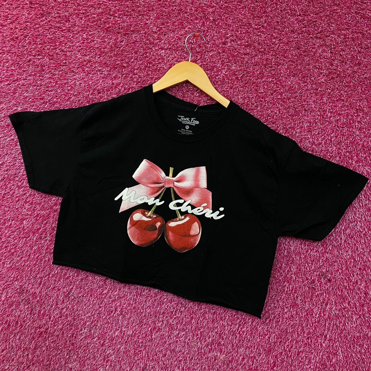 Junk Food Clothing Mon Cheri Vintage Style Graphic Crop Tee Medium