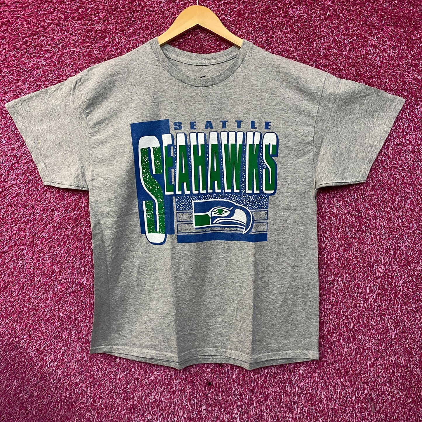 NFL Junk Food Seattle Seahawks Gray Tshirt Size Large
