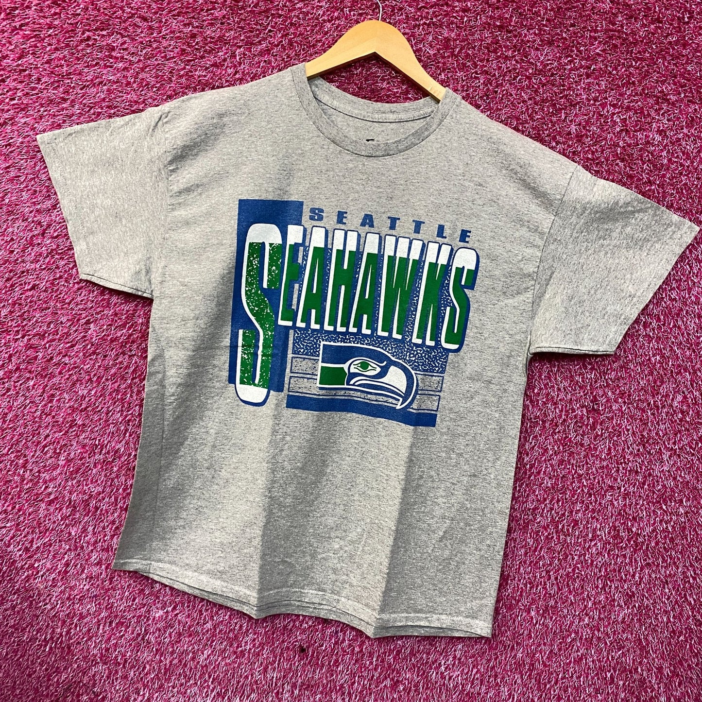 NFL Junk Food Seattle Seahawks Gray Tshirt Size Large