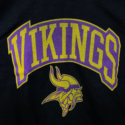 Junk Food Clothing Minnesota Vikings Women's Mock Neck Crop Tee Small