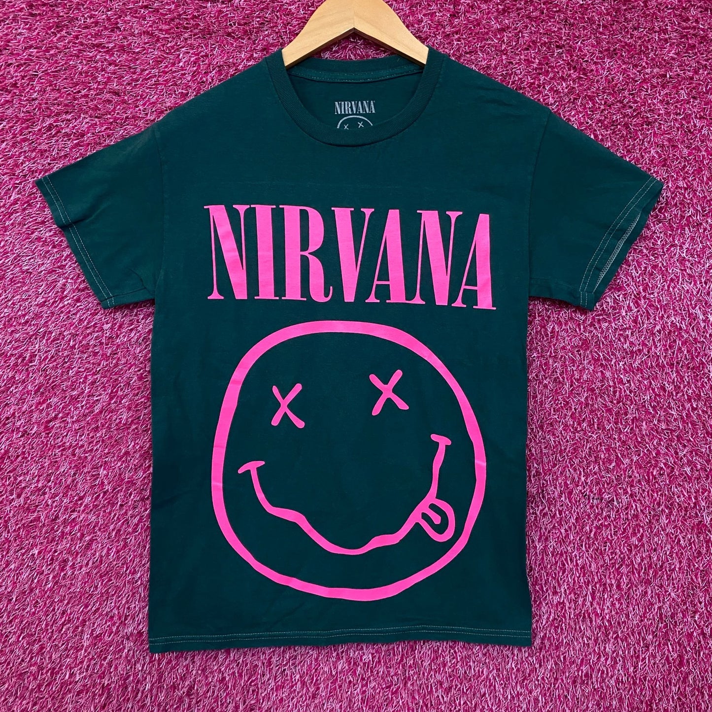Nirvana Pink Smiley Grunge Band Graphic T-Shirt Small