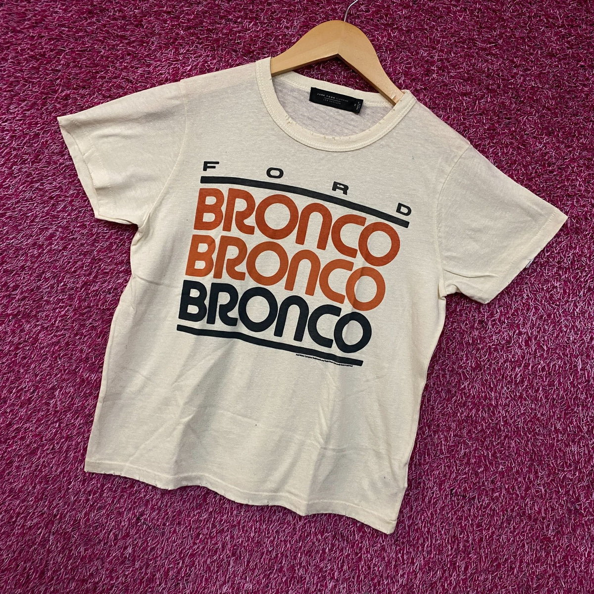Junk Food Clothing Women's Ford Bronco Original Tee Medium