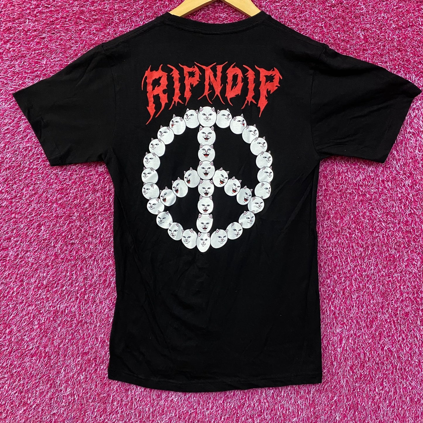 RIPNDIP Expression Peace Sign Lord Nermal T-Shirts Small