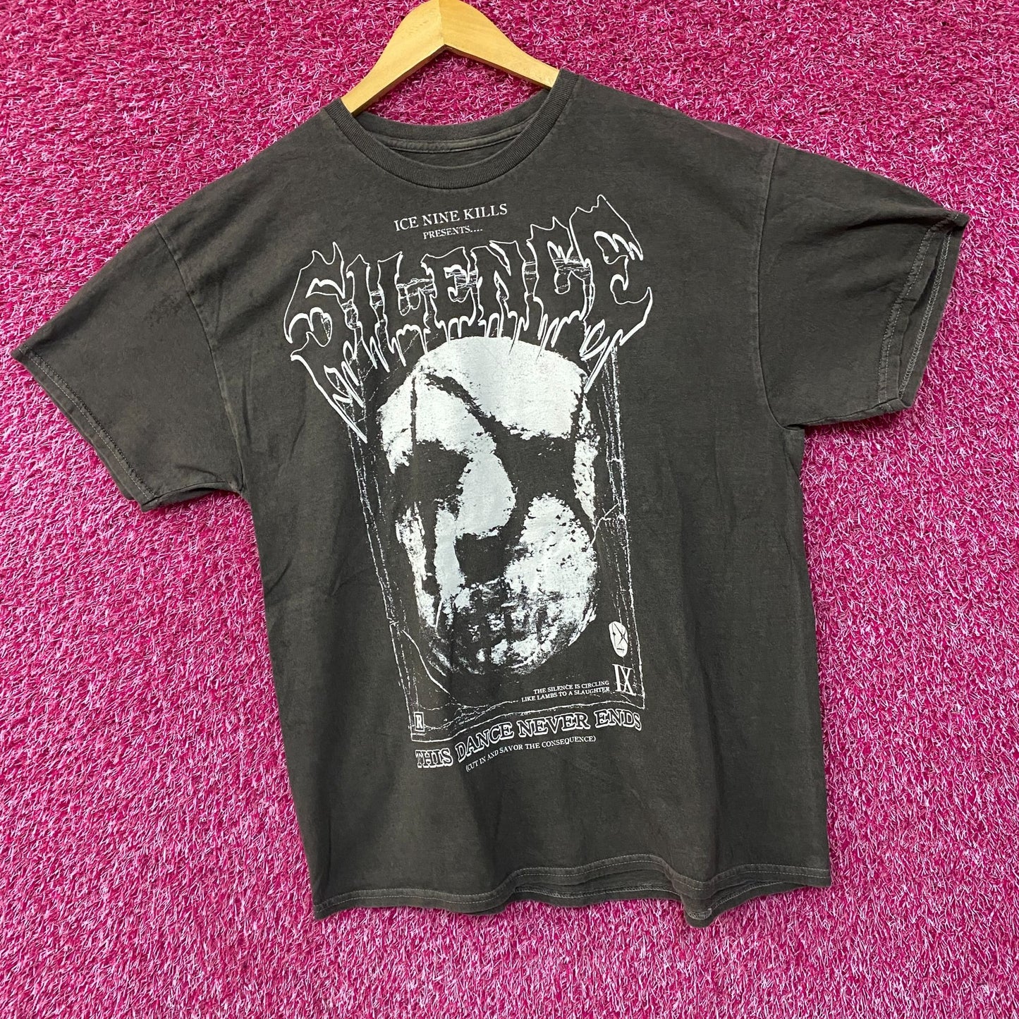 Ice Nine Kills Silence Dance Never End Silence Mask T-Shirt XL