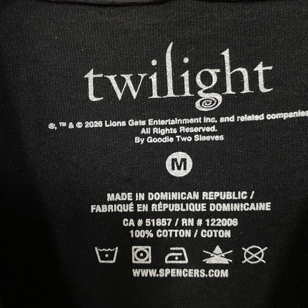 The Twilight Saga "Love at First Sniff" Bella & Edward Graphic T-Shirt Medium
