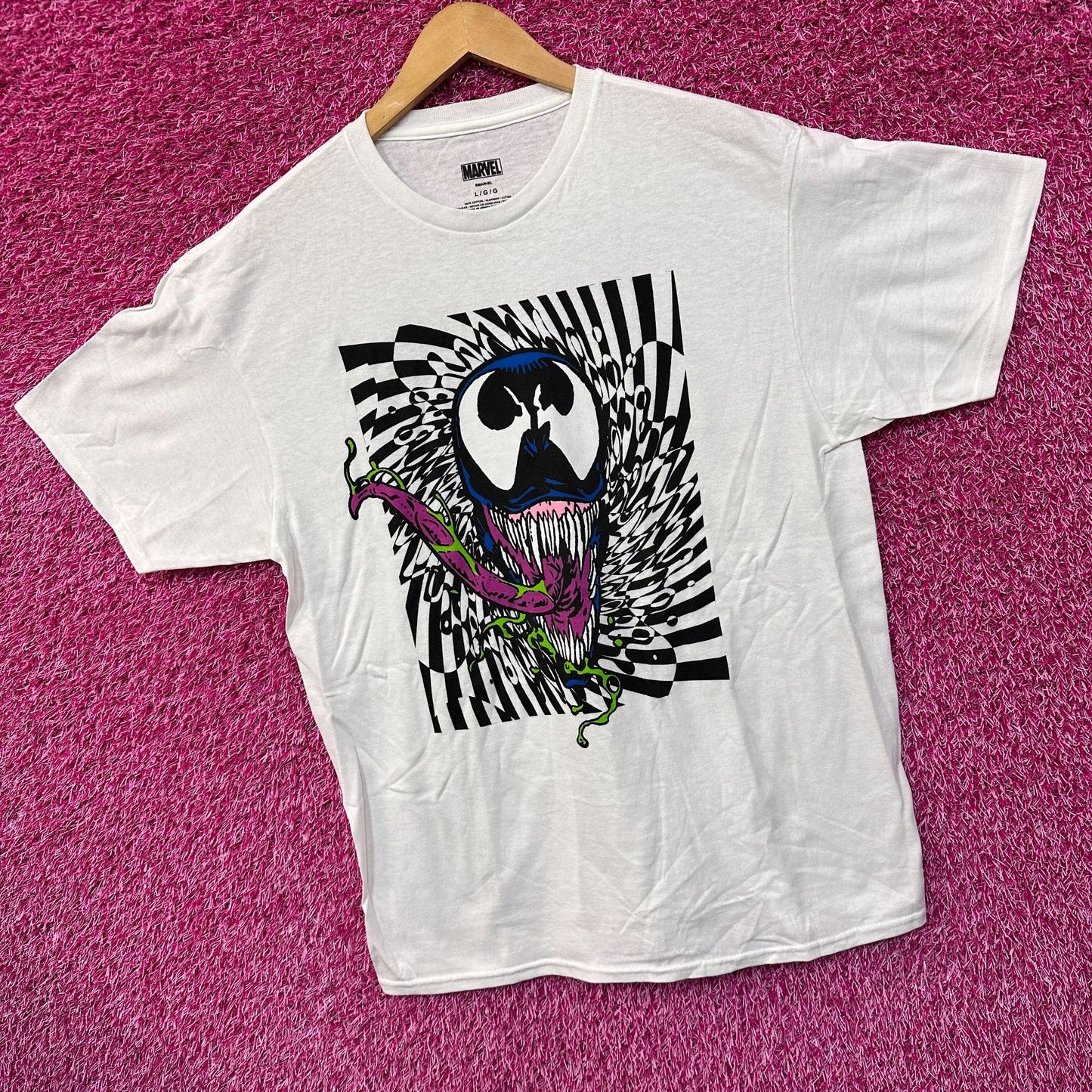 Venom Hypnotic Checkered the Alien Symbiote Marvel Tee L