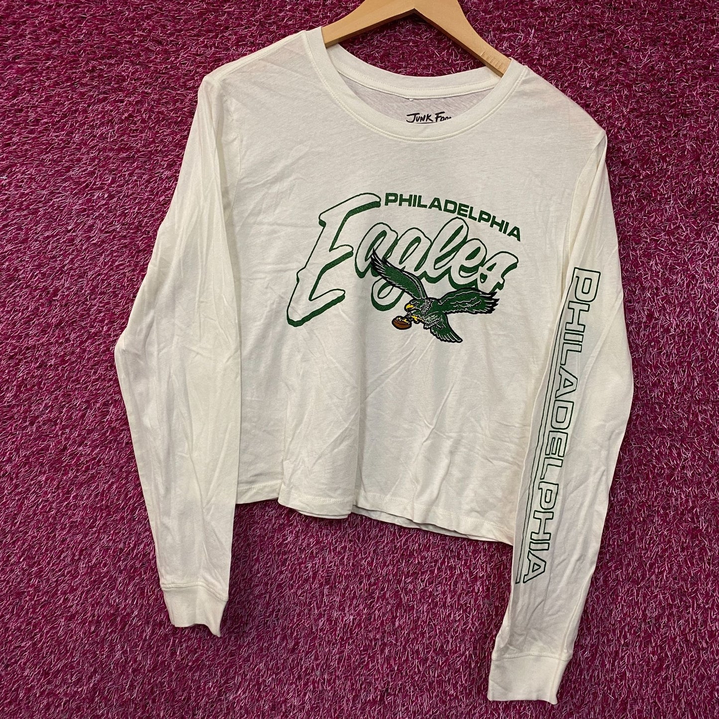 Junk Food Clothing NFL Philadelphia Eagles Touchdown Long Sleeve Cropped T-Shirt XS