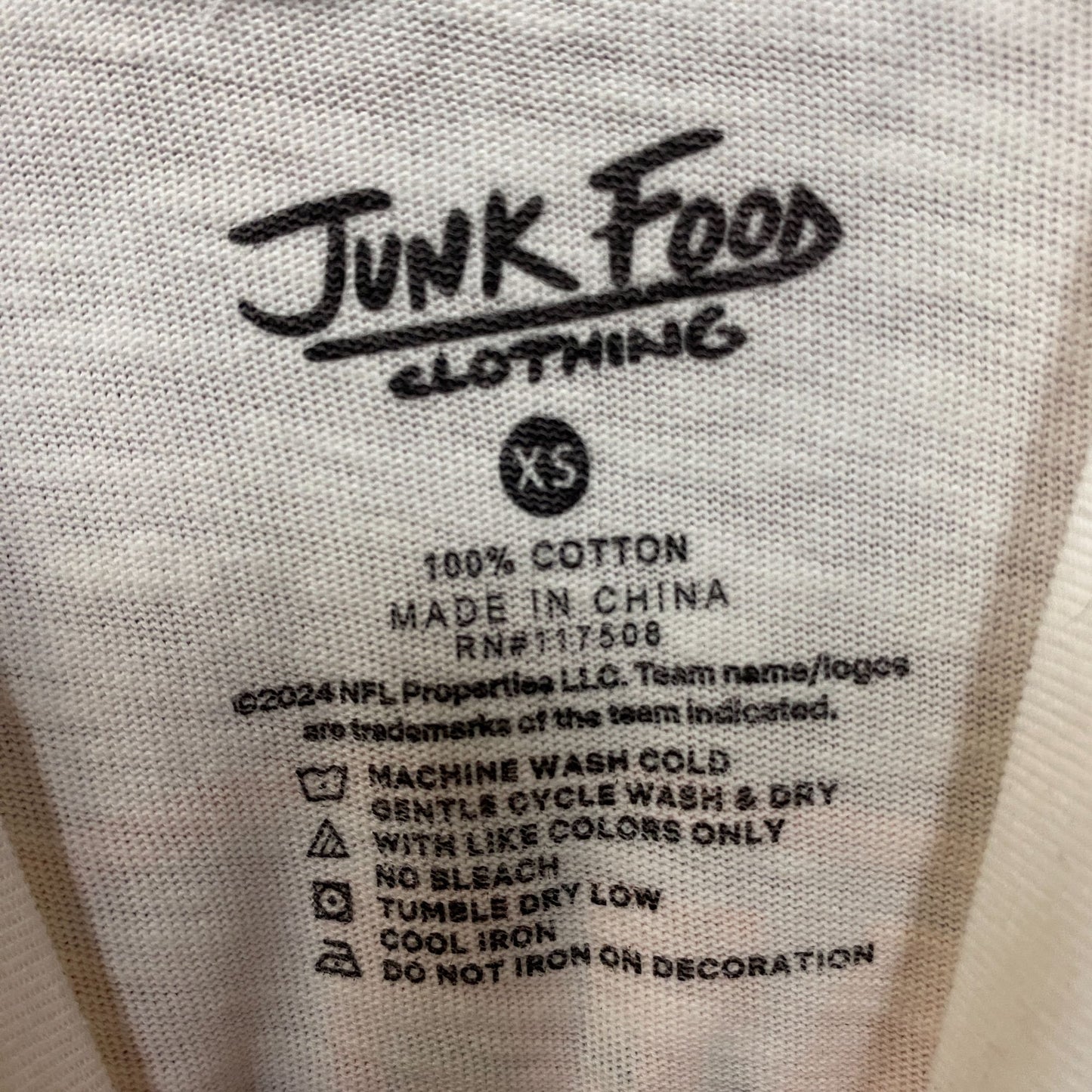 Junk Food Clothing Women's NFL Cincinnati Bengals Mock Neck Crop Tee XS