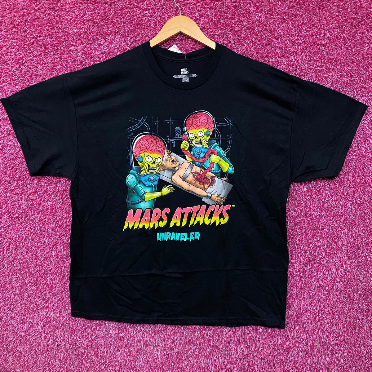 Mars Attacks "Unraveled" Graphic T-Shirt 2XL