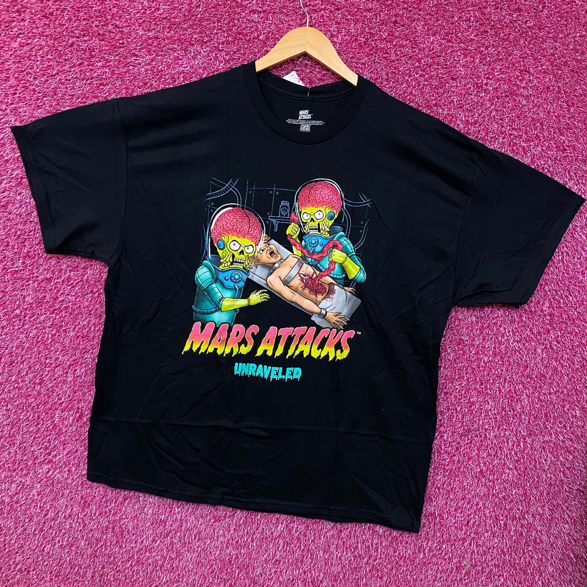 Mars Attacks "Unraveled" Graphic T-Shirt 2XL