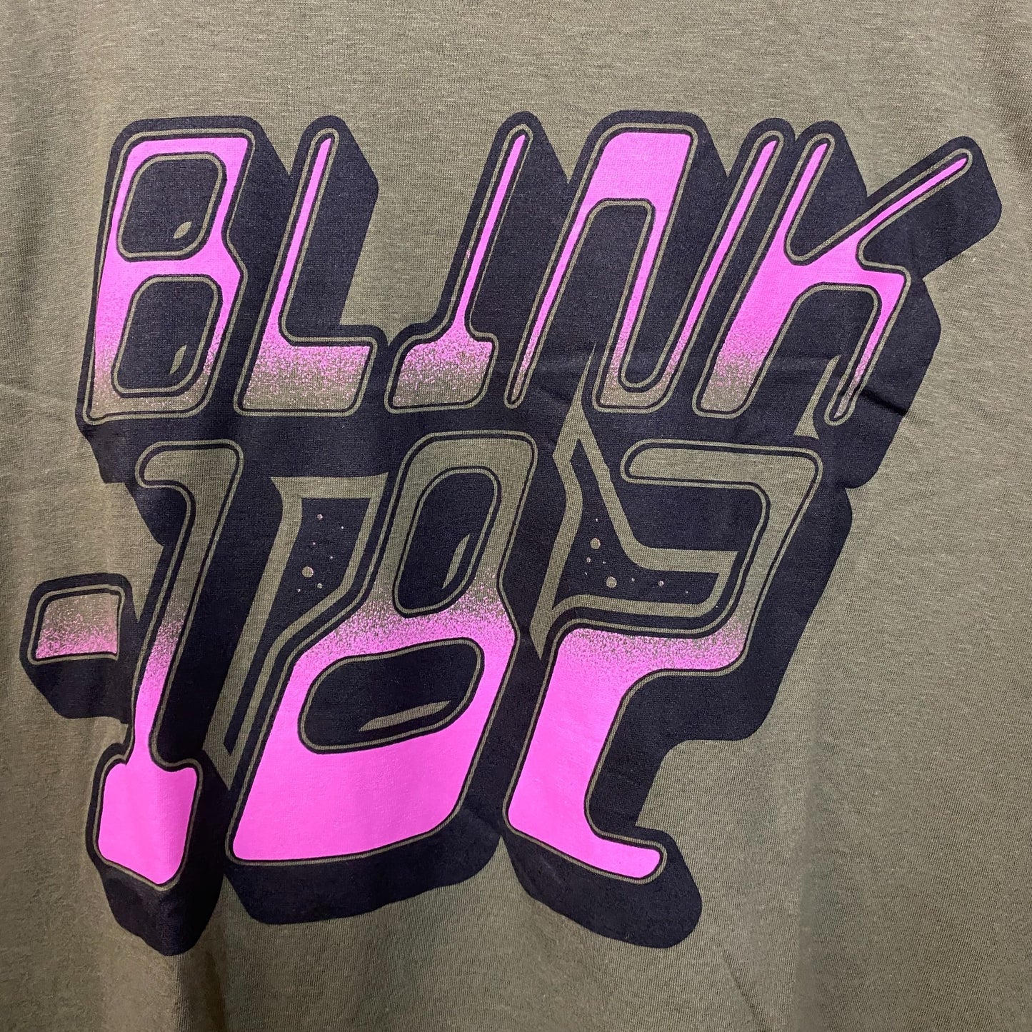 Blink-182 Pink Gradient Logo T-Shirt 2XL