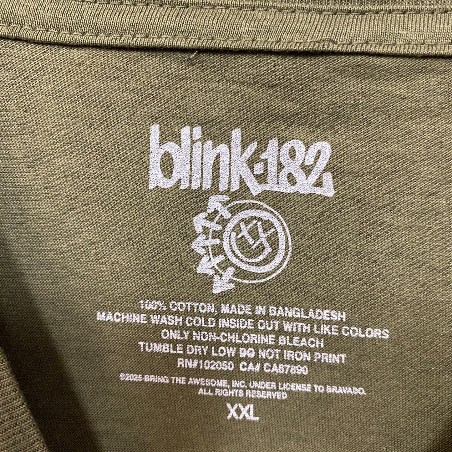 Blink-182 Pink Gradient Logo T-Shirt 2XL