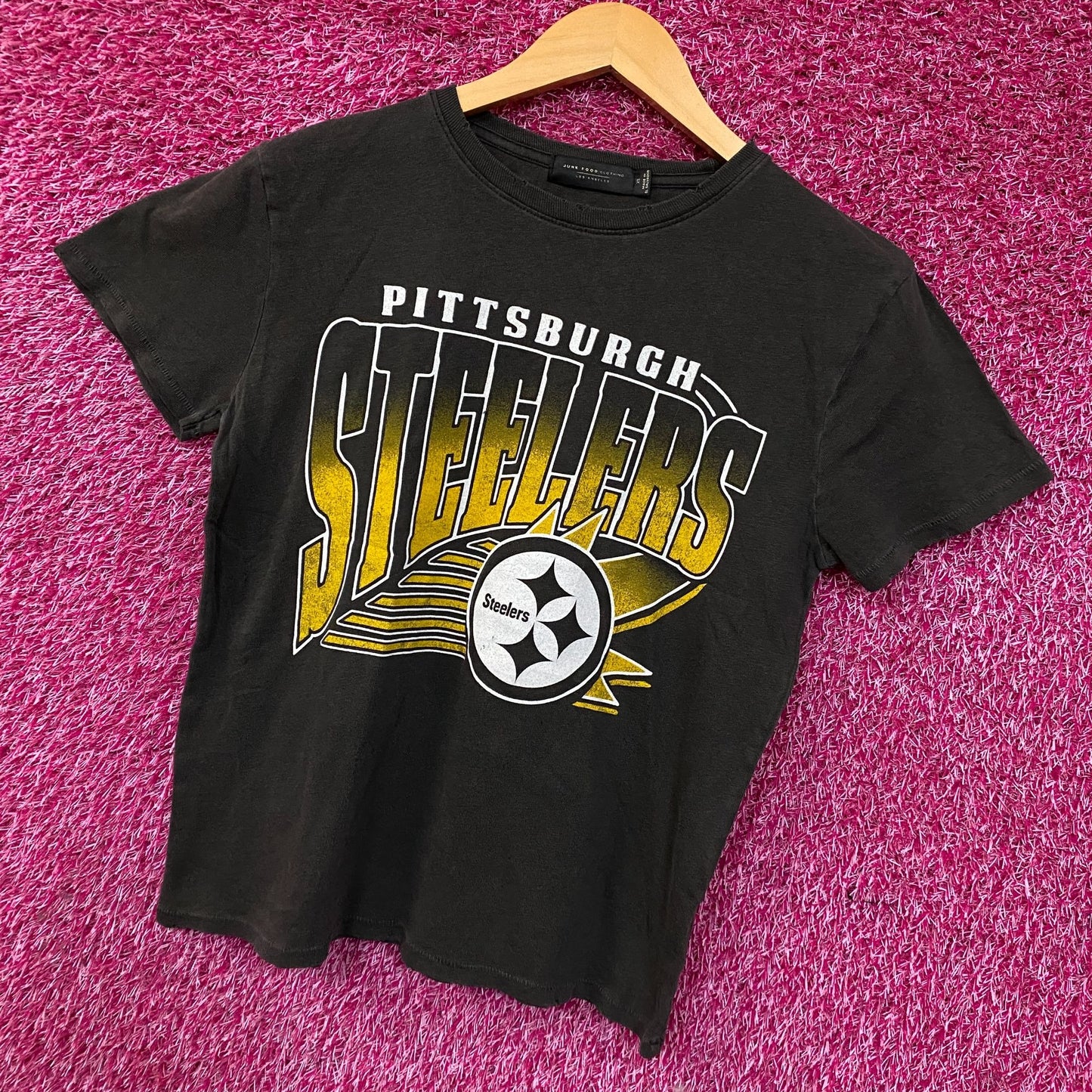 Junk Food Clothing NFL Pittsburgh Steelers Women's T-Shirt XS