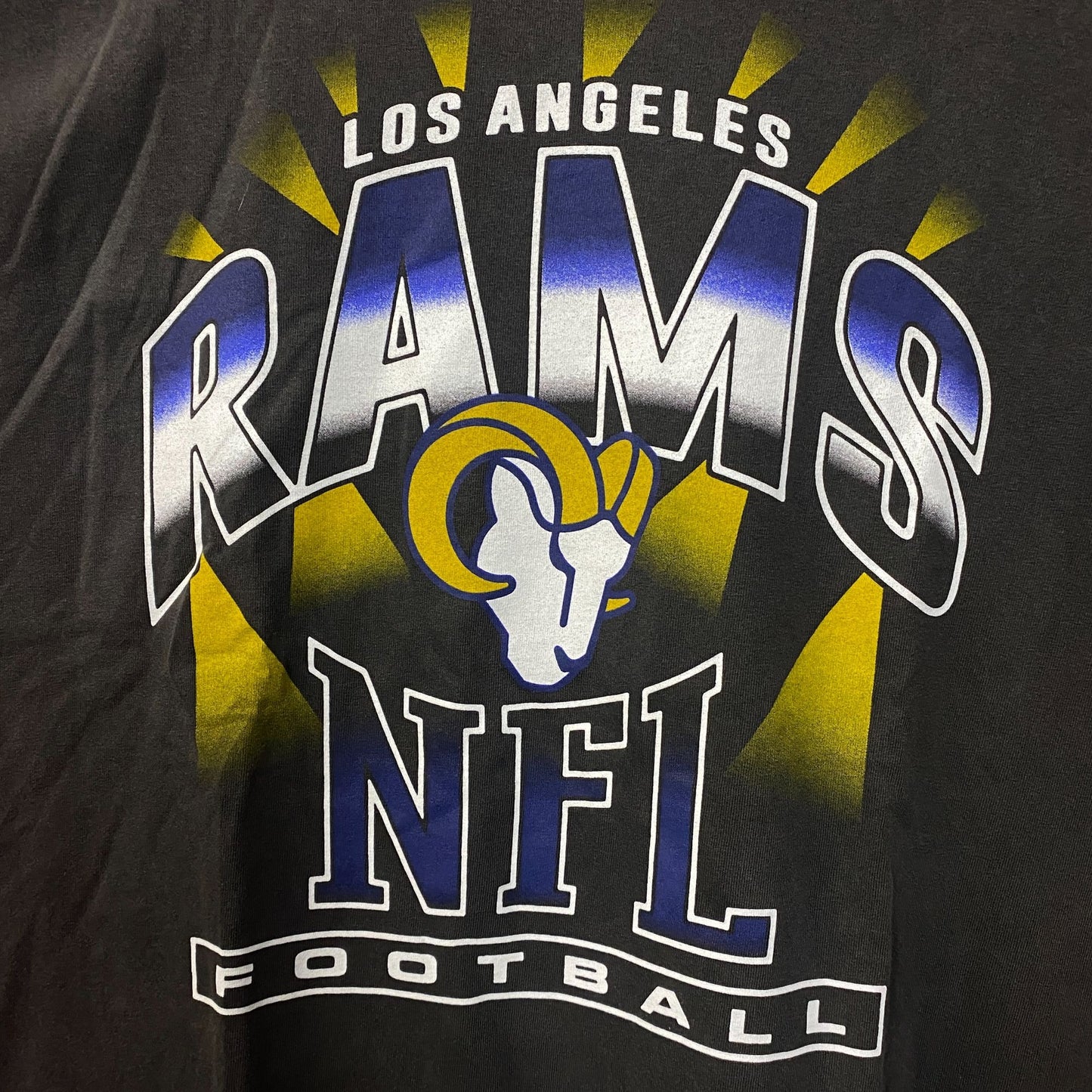 Junk Food Clothing Los Angeles Rams NFL Football Chrome Flea Market T-Shirt 2XL