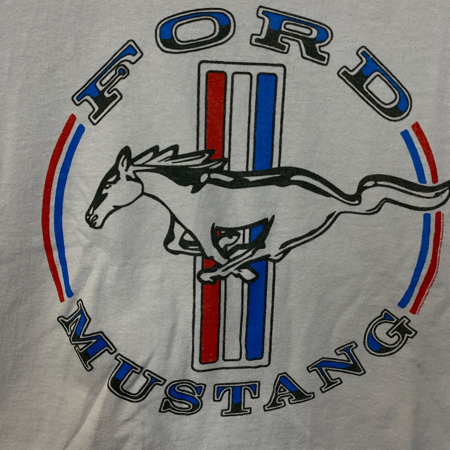 Ford Mustang Cropped Graphic T-Shirt Medium