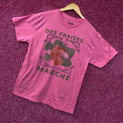 Junk Food Des Fraises Marché Cute Graphic T-Shirt Medium