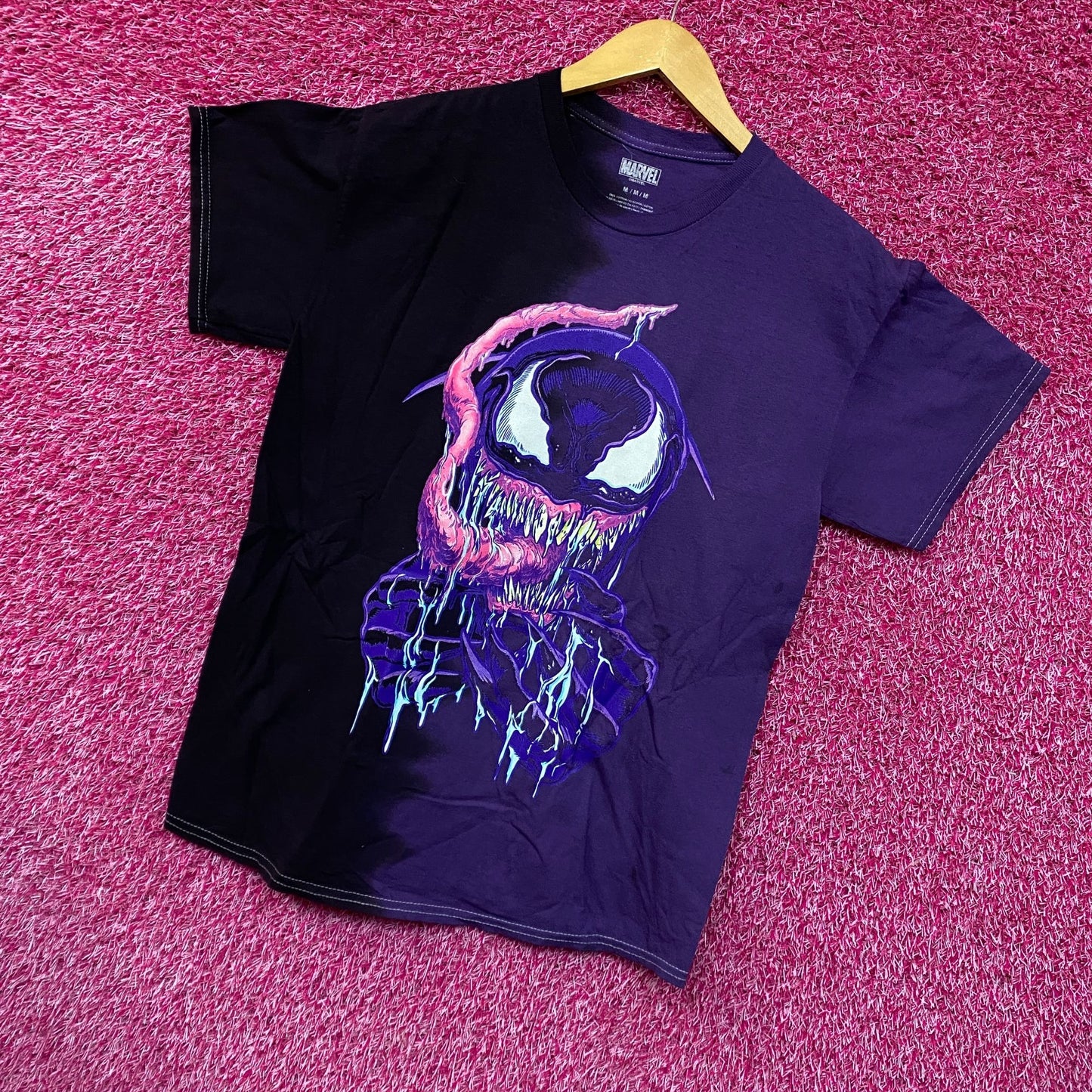 Venom purple/black split dye Tshirt size medium