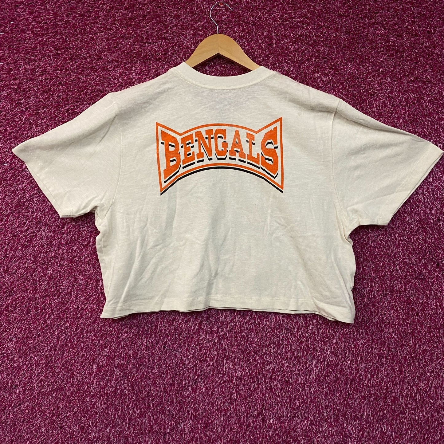 Junk Food Clothing Women's NFL Cincinnati Bengals Mock Neck Crop Tee 2XL