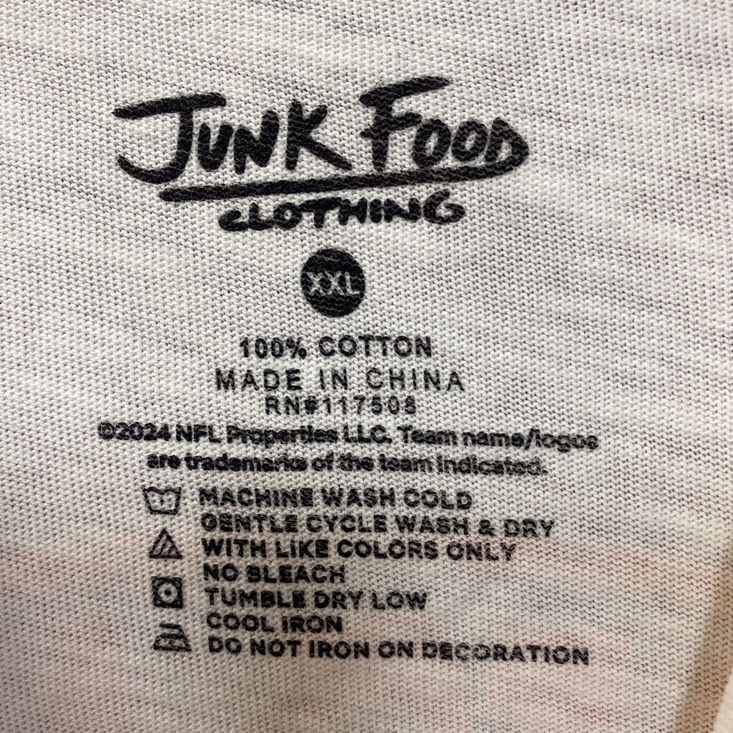 Junk Food Clothing Women's NFL Cincinnati Bengals Mock Neck Crop Tee 2XL
