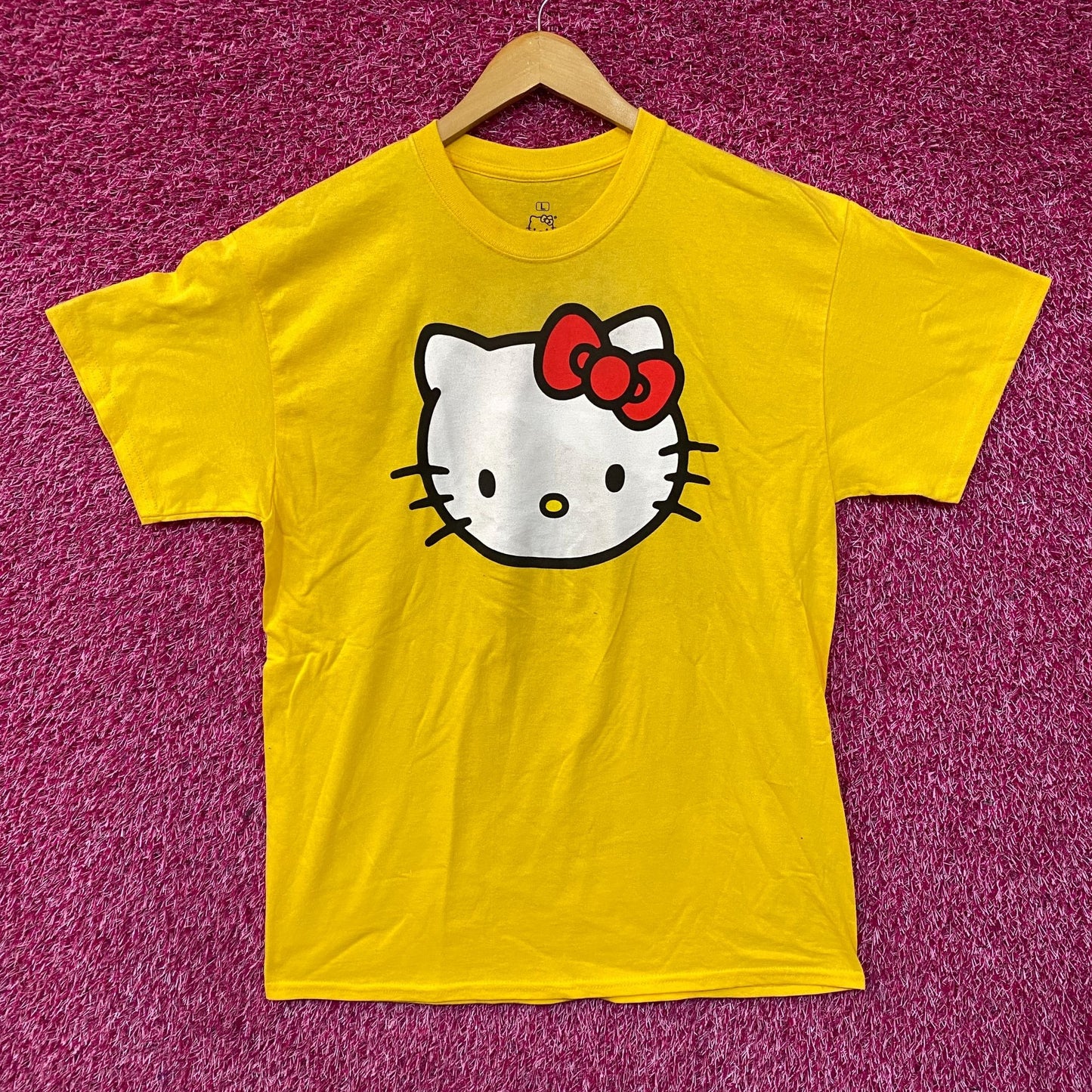 Hello Kitty Big Face Double Sided Tshirt size Large
