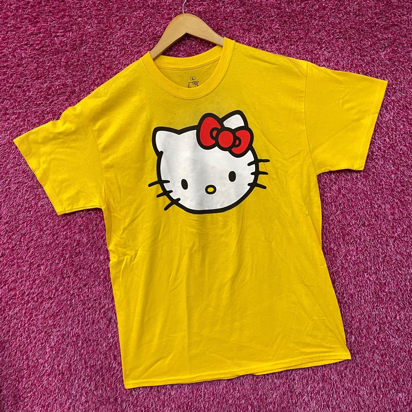 Hello Kitty Big Face Double Sided Tshirt size Large
