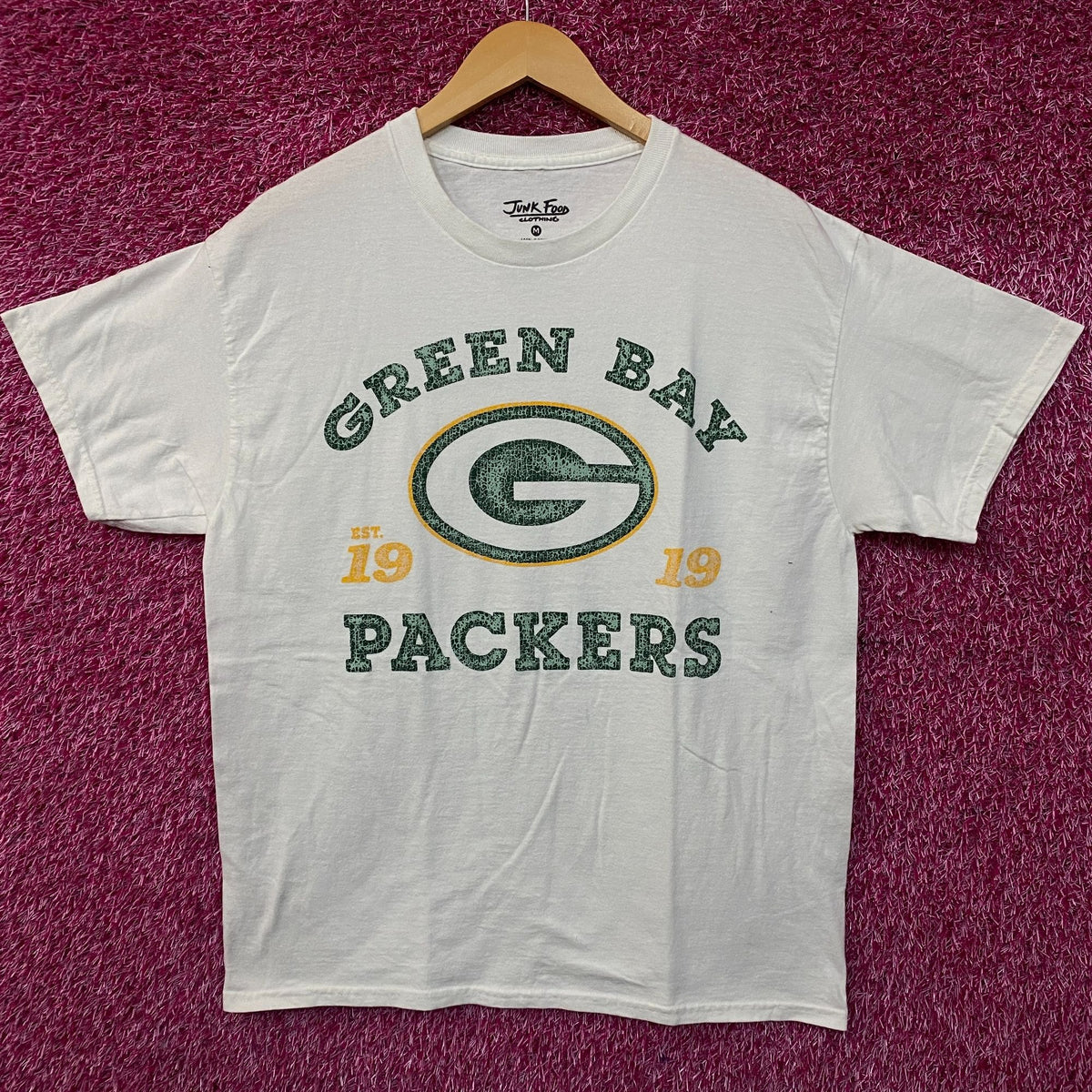 Junk Food Clothing Green Bay Packers Faded Style Graphic T-Shirt Medium