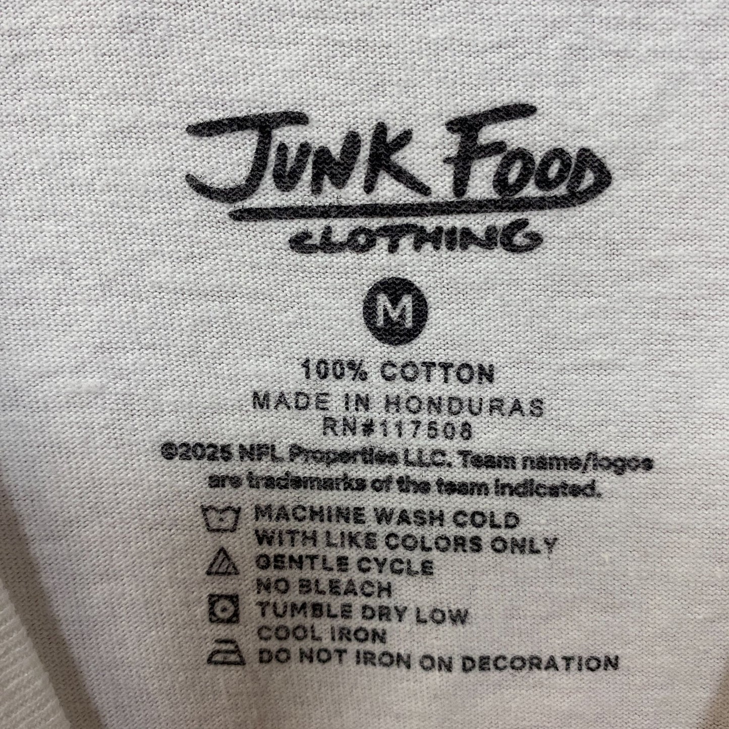 Junk Food Clothing Green Bay Packers Faded Style Graphic T-Shirt Medium