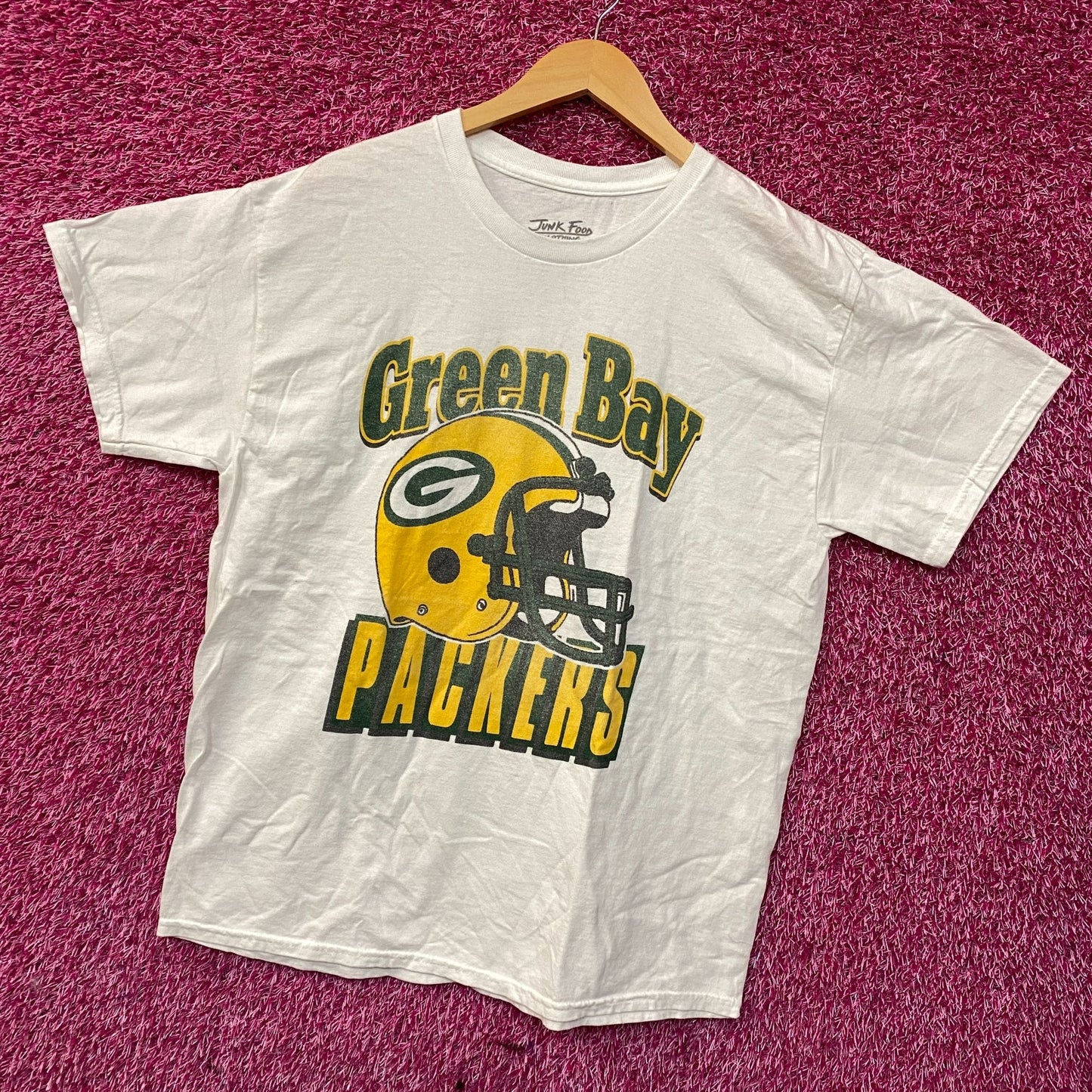 Junk Food Clothing NFL Green Bay Packers Throwback Helmet Logo T-Shirt Medium