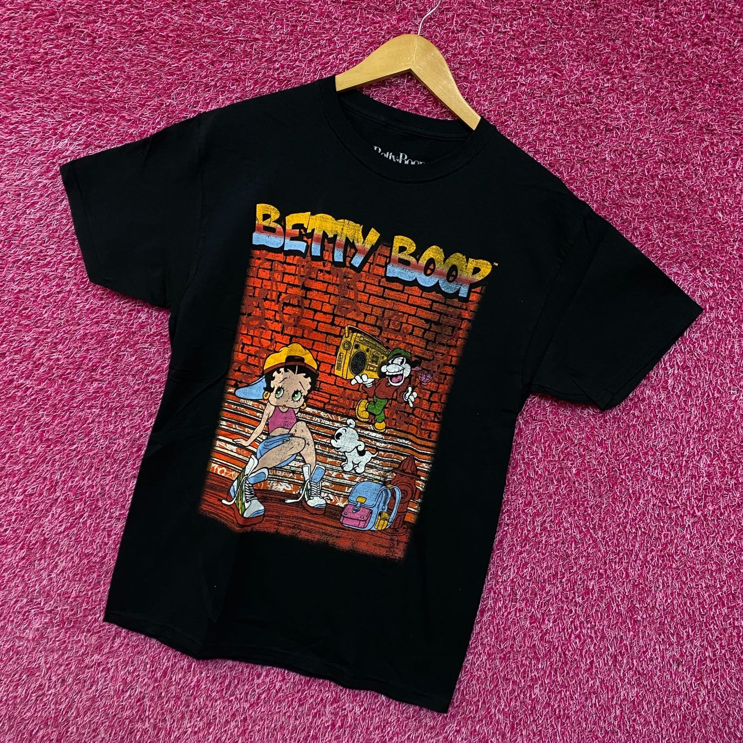 Betty Boop Hip Hop Style Poster Tshirt size s/m