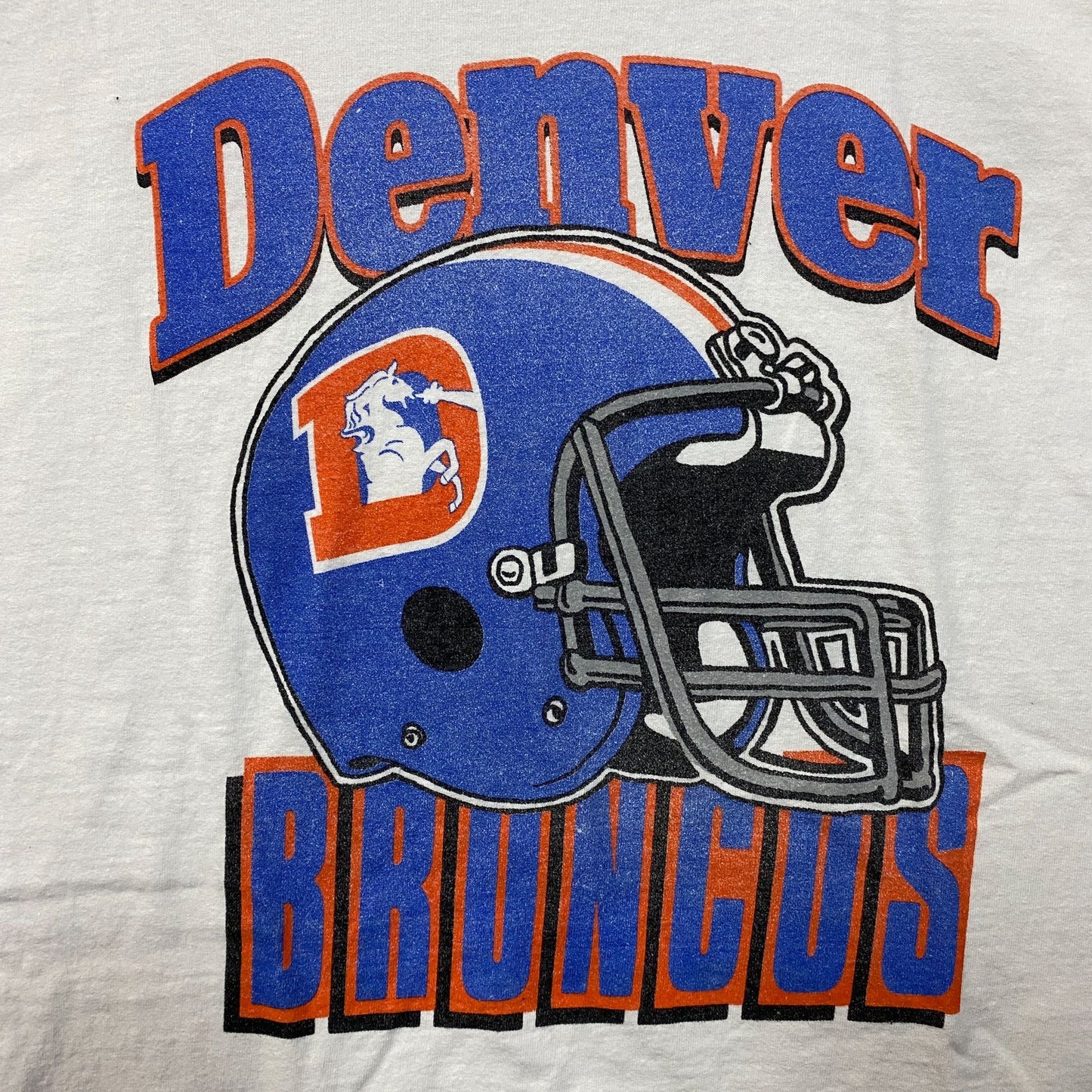 Junk Food NFL Denver Broncos Throwback Helmet Logo T- Shirt Large