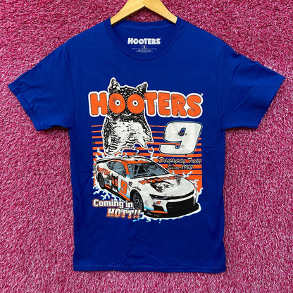 Hooters Coming In Hot Delightfully Tacky Since 1983 T-Shirt Small
