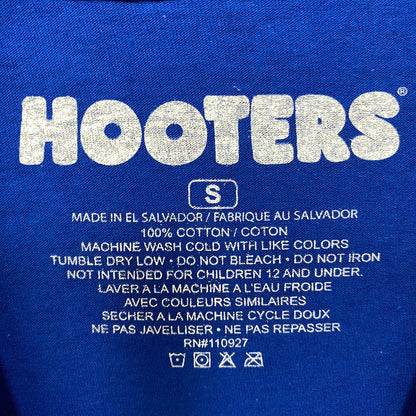 Hooters Coming In Hot Delightfully Tacky Since 1983 T-Shirt Small