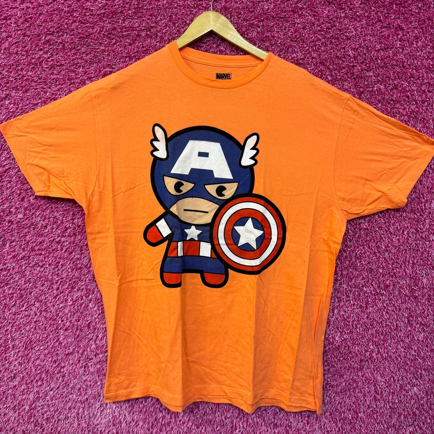 Captain America chibi style T-shirt size 2XL.
